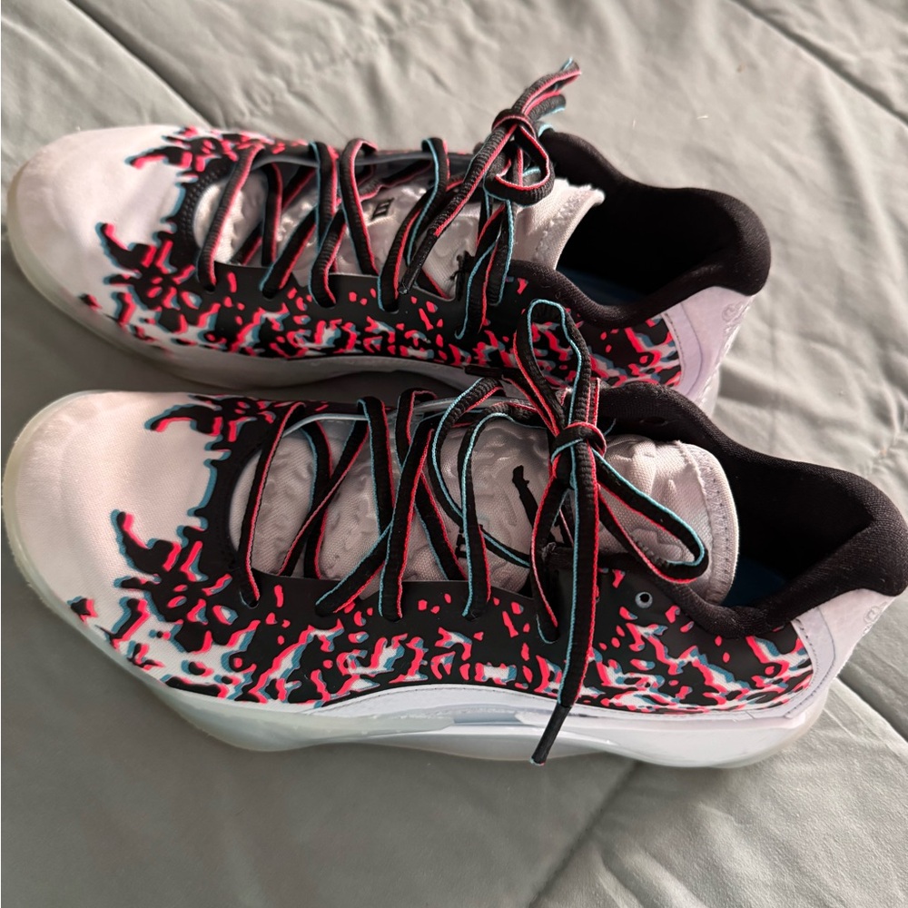Jordan Zion 3 NRG shoes.  Size 6 y